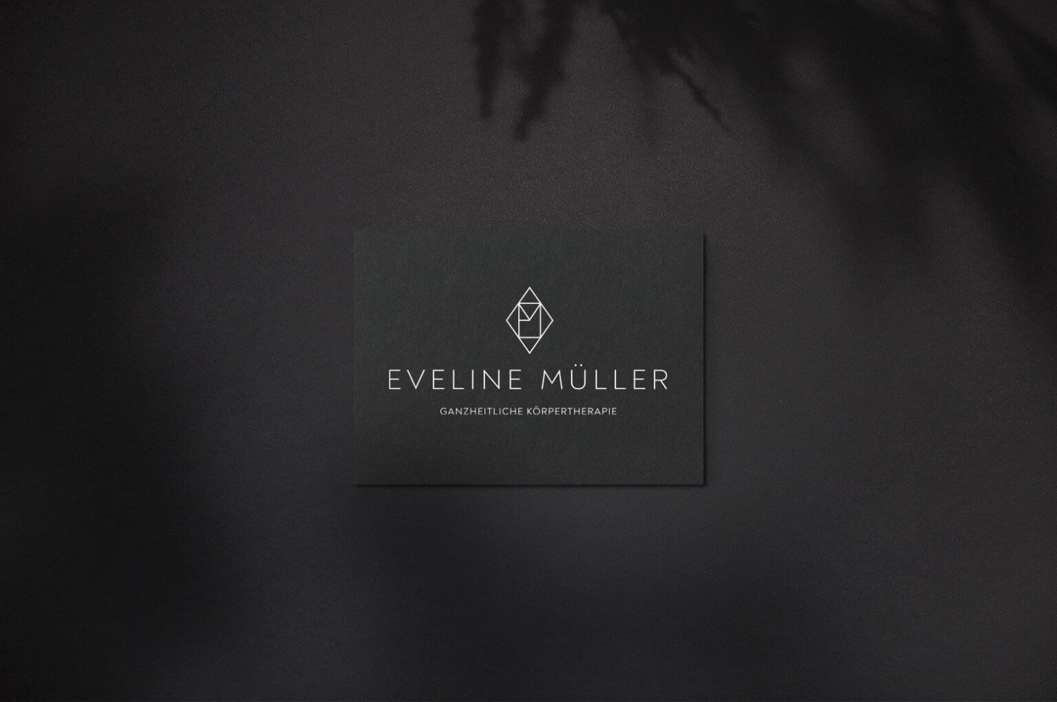 Eveline Müller Logo Agentur Schwarzmatt GmbH